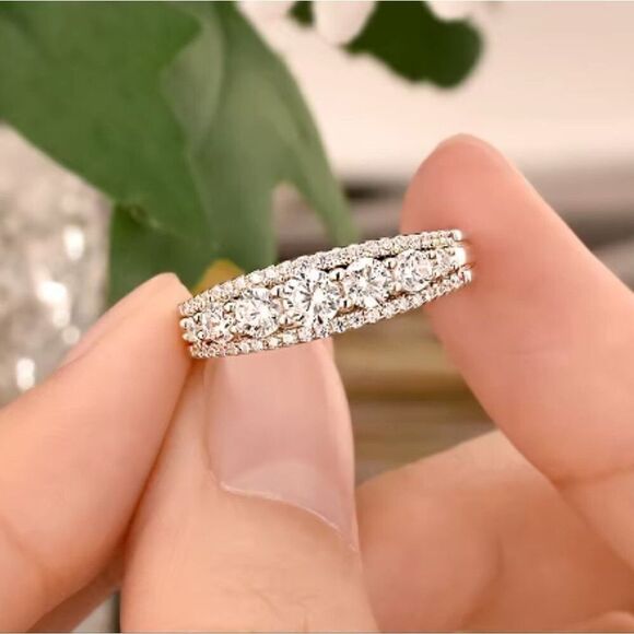 Jewelry - Certified 1CT VVS1 Moissanite Luxury Wedding Anniversary Ring